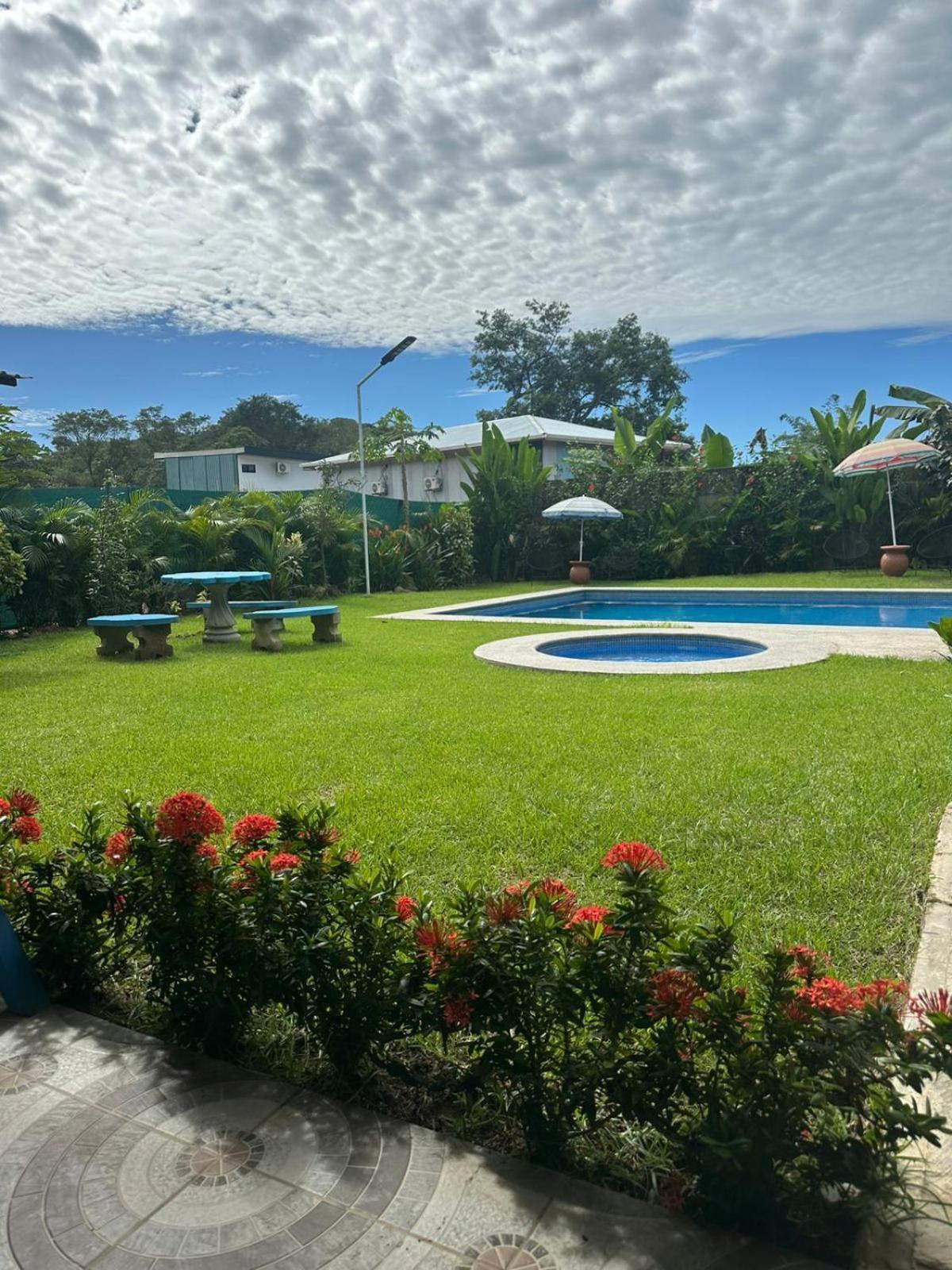 Hotel Suenos De Maria Uvita Exterior photo